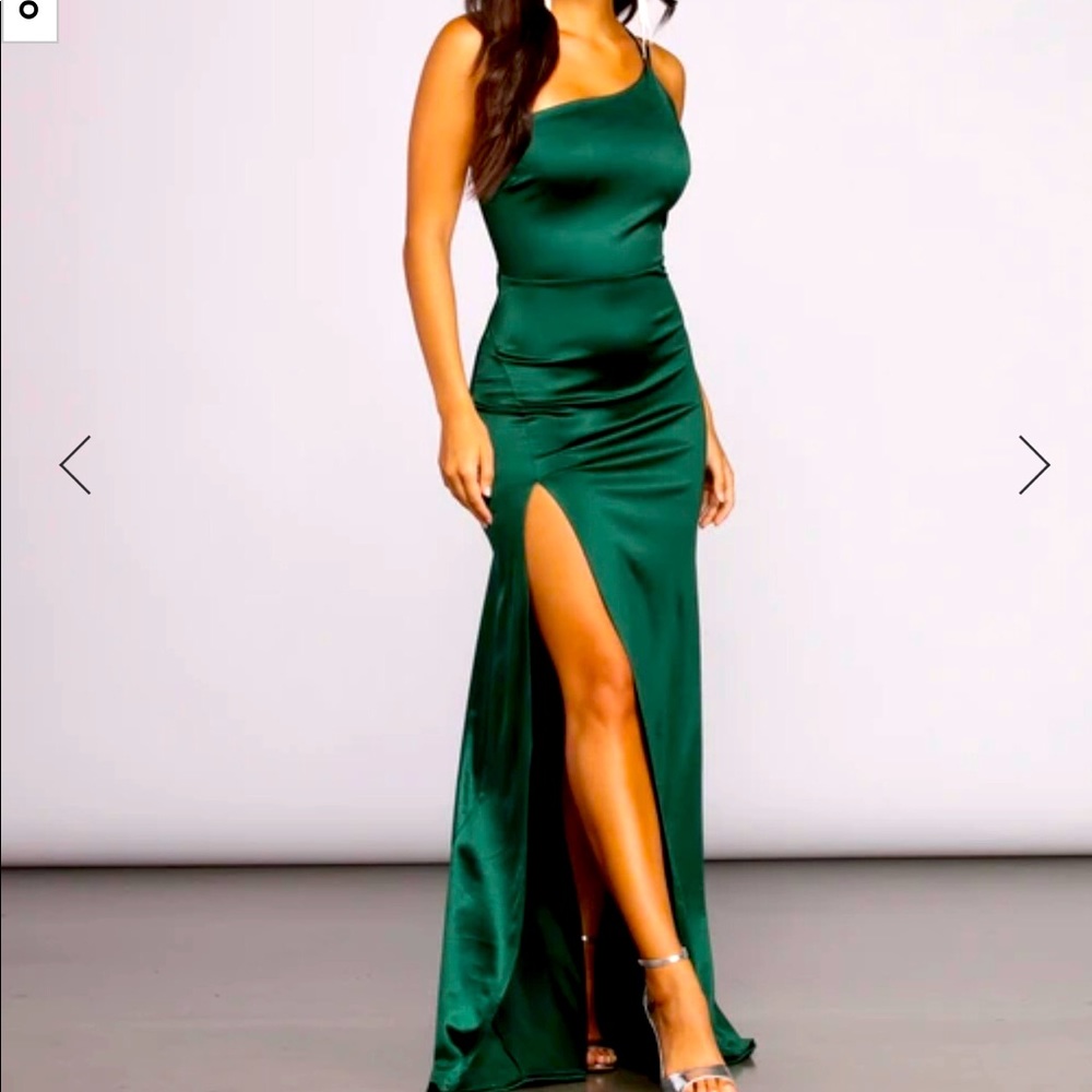 Windsor Rhiannon Green Satin Dress